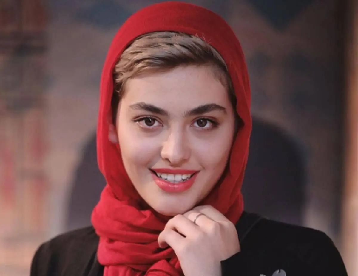 کار ریحانه پارسا به «گشت ارشاد» کشید!/ عکس