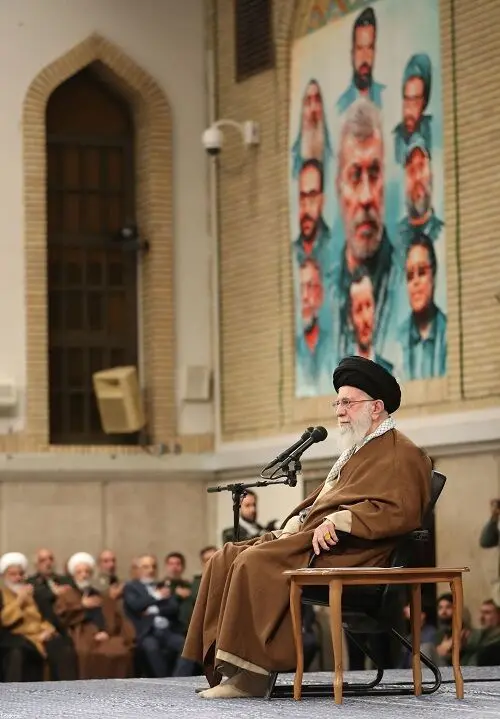 دیدار هزاران نفر از مردم خوزستان و کرمان با رهبر انقلاب اسلامی/ گزارش تصویری