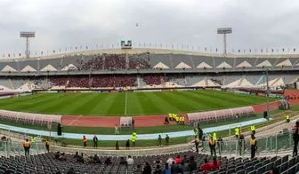 اقامه نماز زنان و مردان در استادیوم آزادی/ عکس