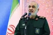 سرلشکر سلامی: اربعین پررنگ‌تر از قبل در حال برگزاری است ولی دشمنان ما دچار کور‌رنگی شده‌اند 