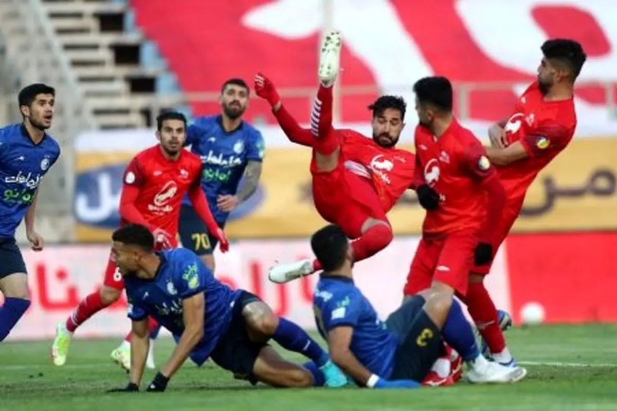 گزارش زنده: تراکتور 2 - استقلال 0
