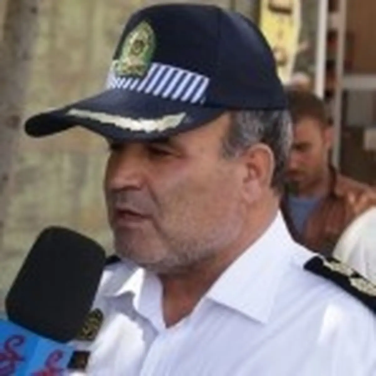 وانت پیکان با 13 سرنشین در همدان واژگون شد 