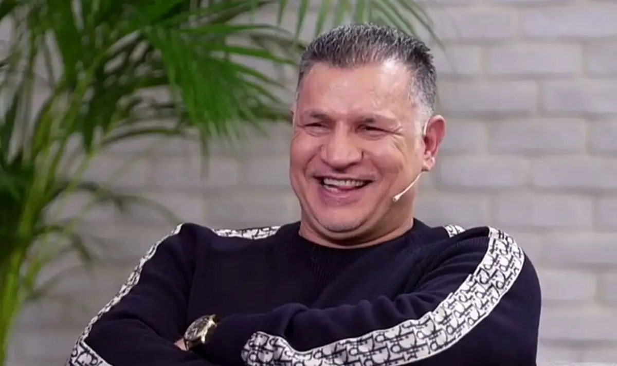 کفشهای لاکچری و ۴۵ میلیونی علی دایی خبر ساز شد +عکس