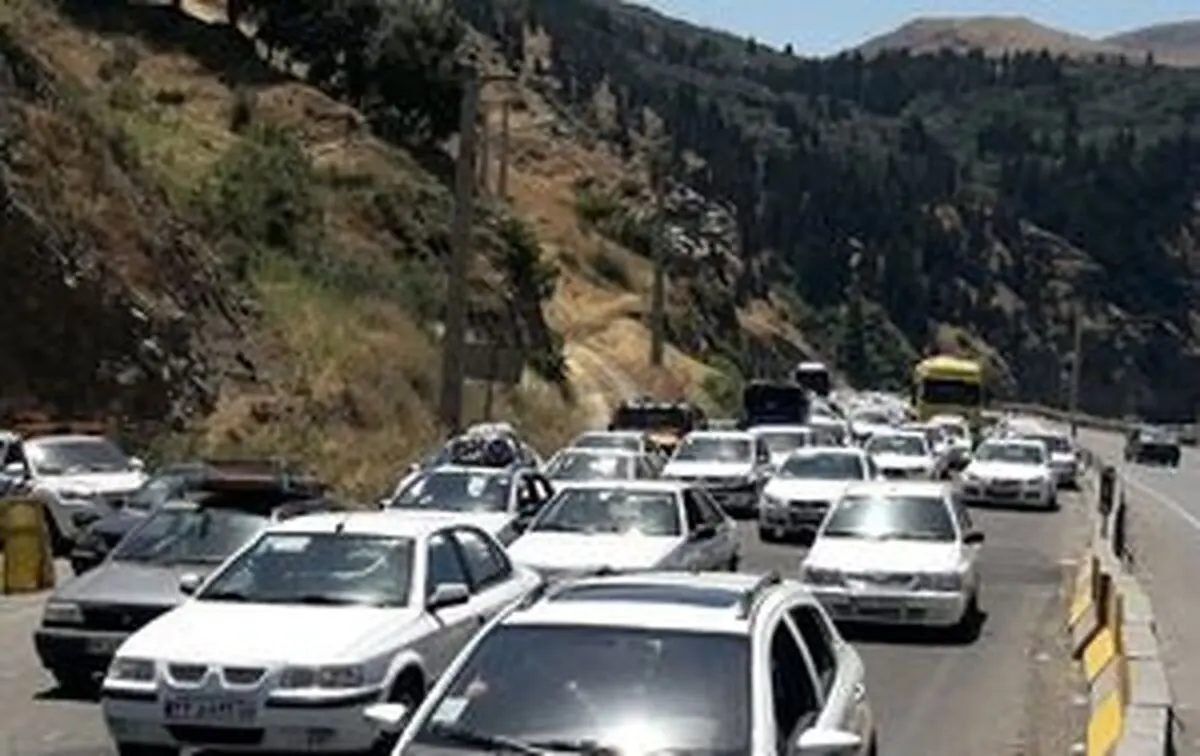 ترافیک در محور کندوان سنگین است
