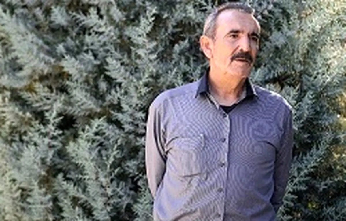 بیوک میرزایی: خودم را با جوانان وفق میدهم