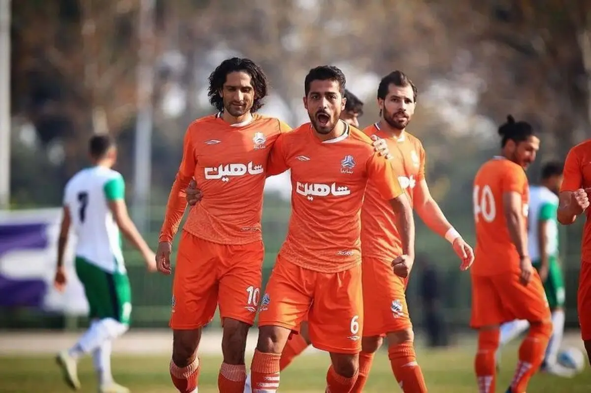 حریف پرسپولیس بازیکن جدید می‌گیرد
