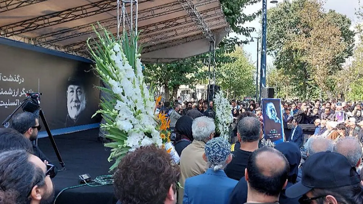 پیکر آتیلا پسیانی بهسوی خانه ابدی بدرقه شد