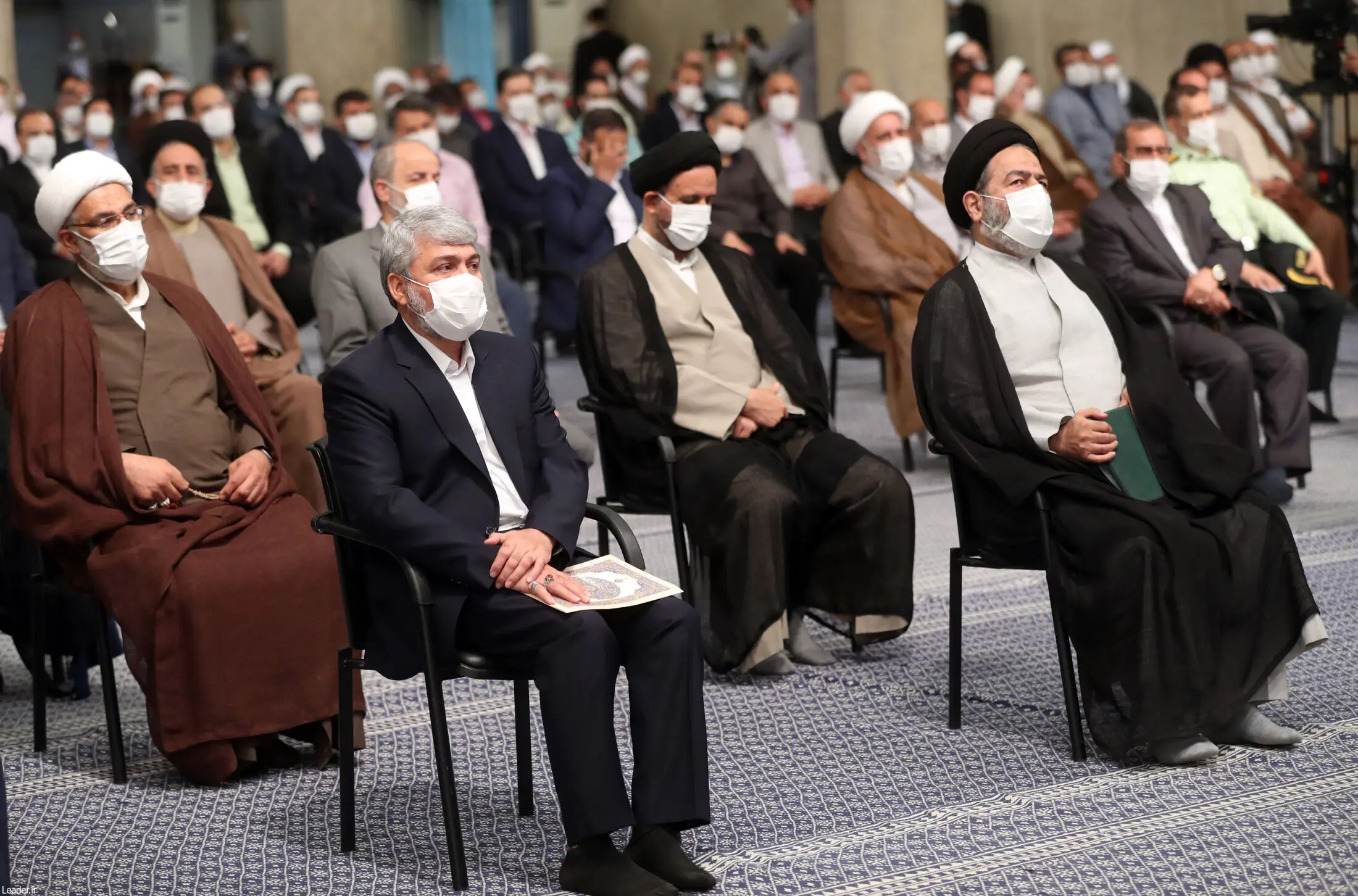 کارگزاران حج و زیارت با رهبر انقلاب دیدار کردند/گزارش تصویری