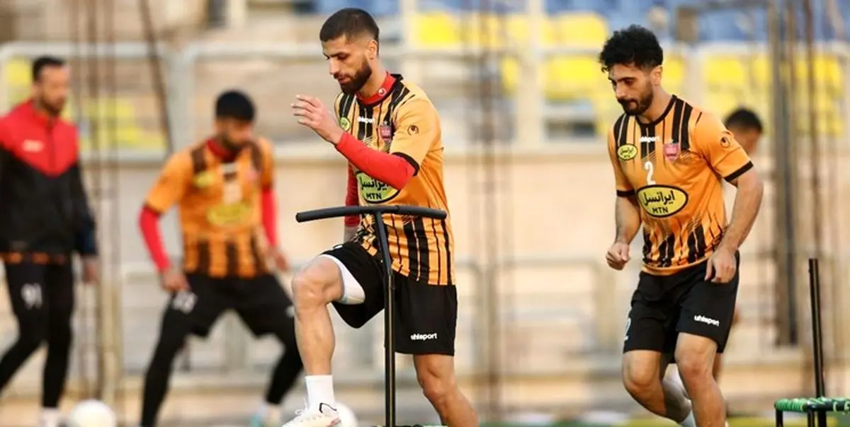 تمرین تاکتیکی پرسپولیسیها پس از بارش باران بهاری