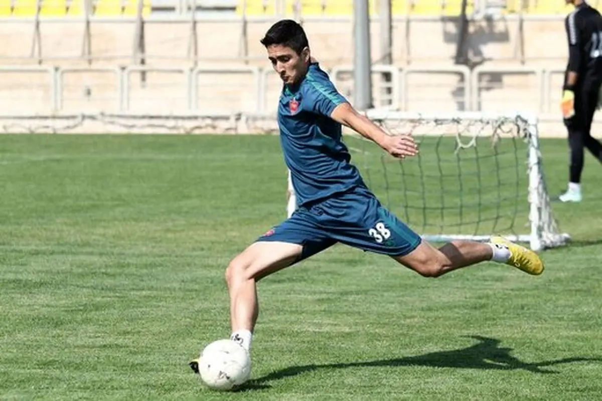 خداحافظی احساسی مدافع پرسپولیس+عکس