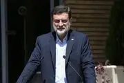 کسی که حاشیه پردازی می کند معلوم است که دستش خالی است