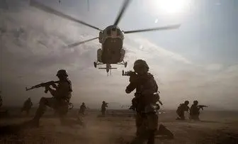 لحظه ورود نیروهای ویژه سپاه برای فتح جزیره - رزمایش پیامبر اعظم/ فیلم