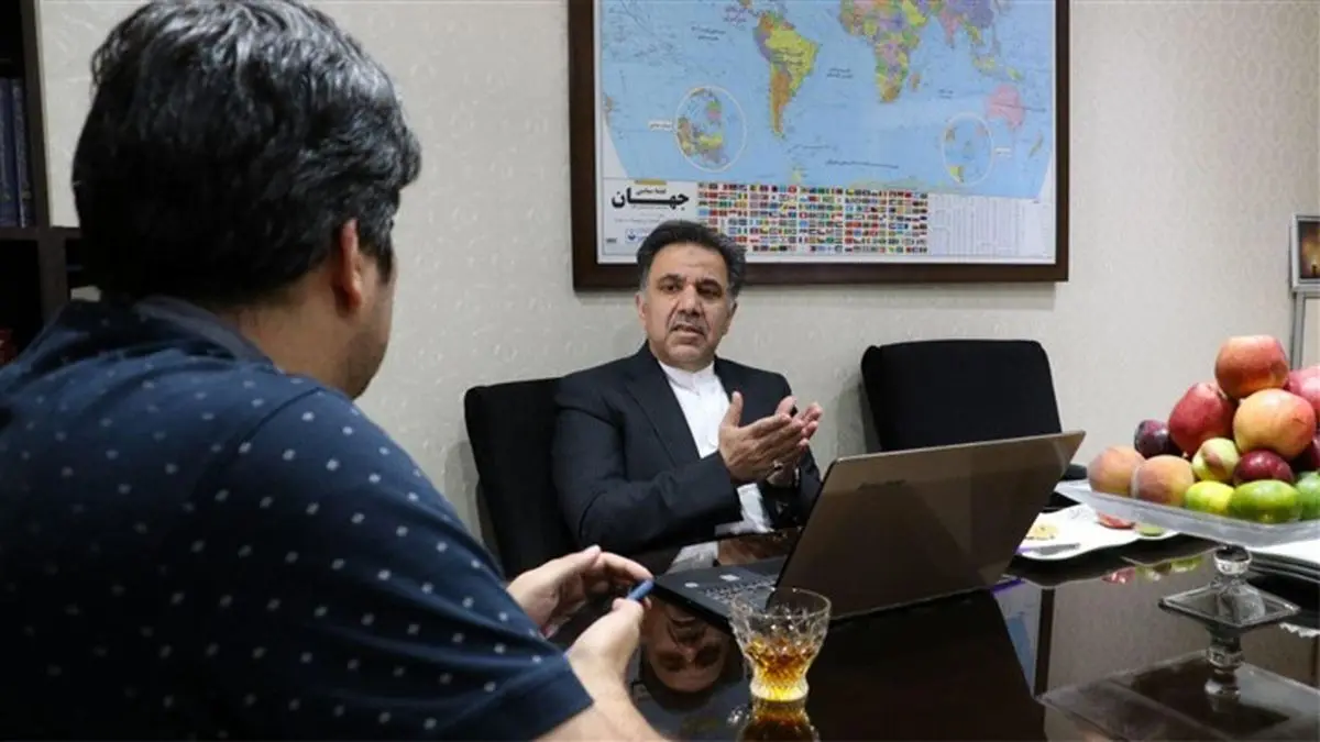 واکنش عباس آخوندی در سایت ویرگول