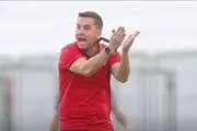 حمله دسته‌جمعی پرسپولیسی‌ها به ویرا