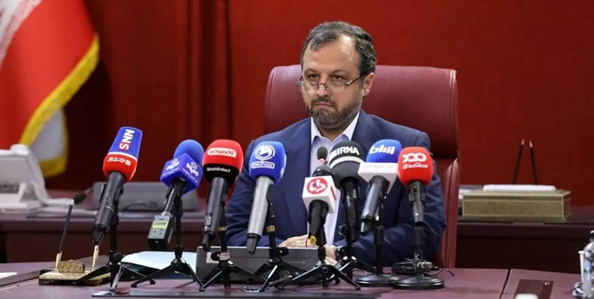 خاندوزی: اعطاى ٧٩٣ هزار وام خرد و بدون ضامن تا ١٥ شهریور ١٤٠١/ رشد اقتصادی کشور به ۳.۸ درصد رسید