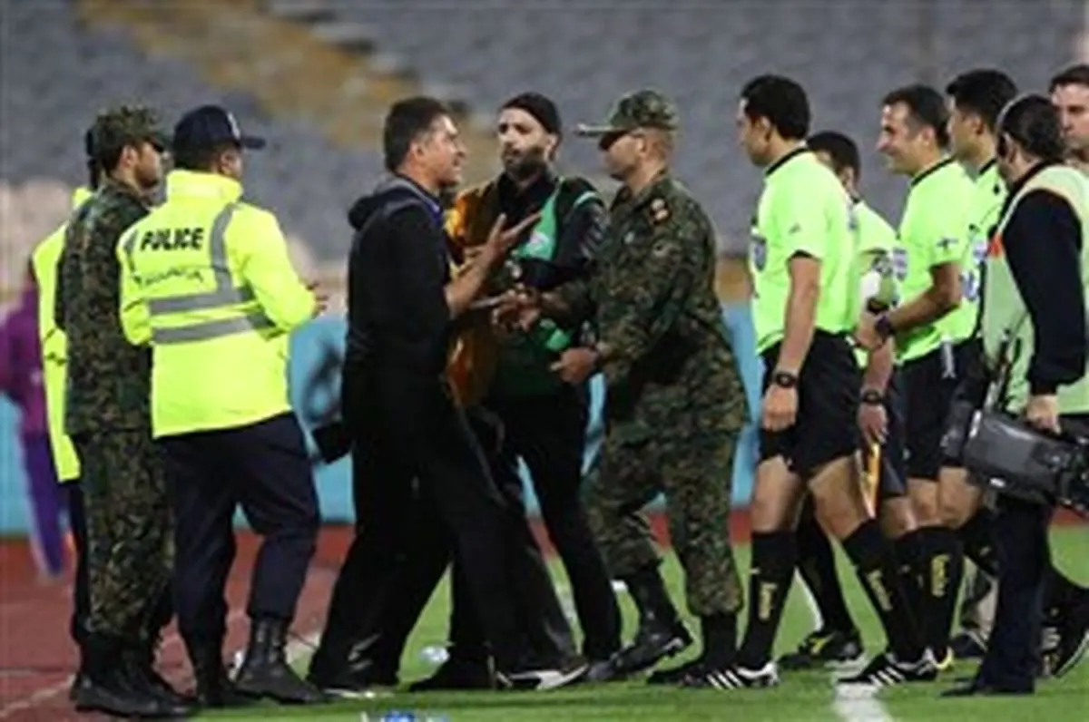 شفر جلالی و داورها را مسخره میکرد