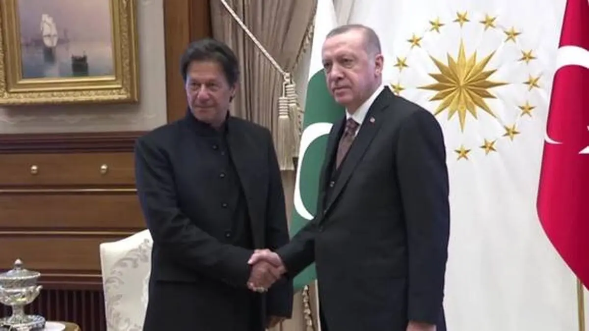 
عمران خان: اردوغان به پاکستان در فرار از یک جریمه سنگین کمک کرد
