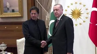 
عمران خان: اردوغان به پاکستان در فرار از یک جریمه سنگین کمک کرد
