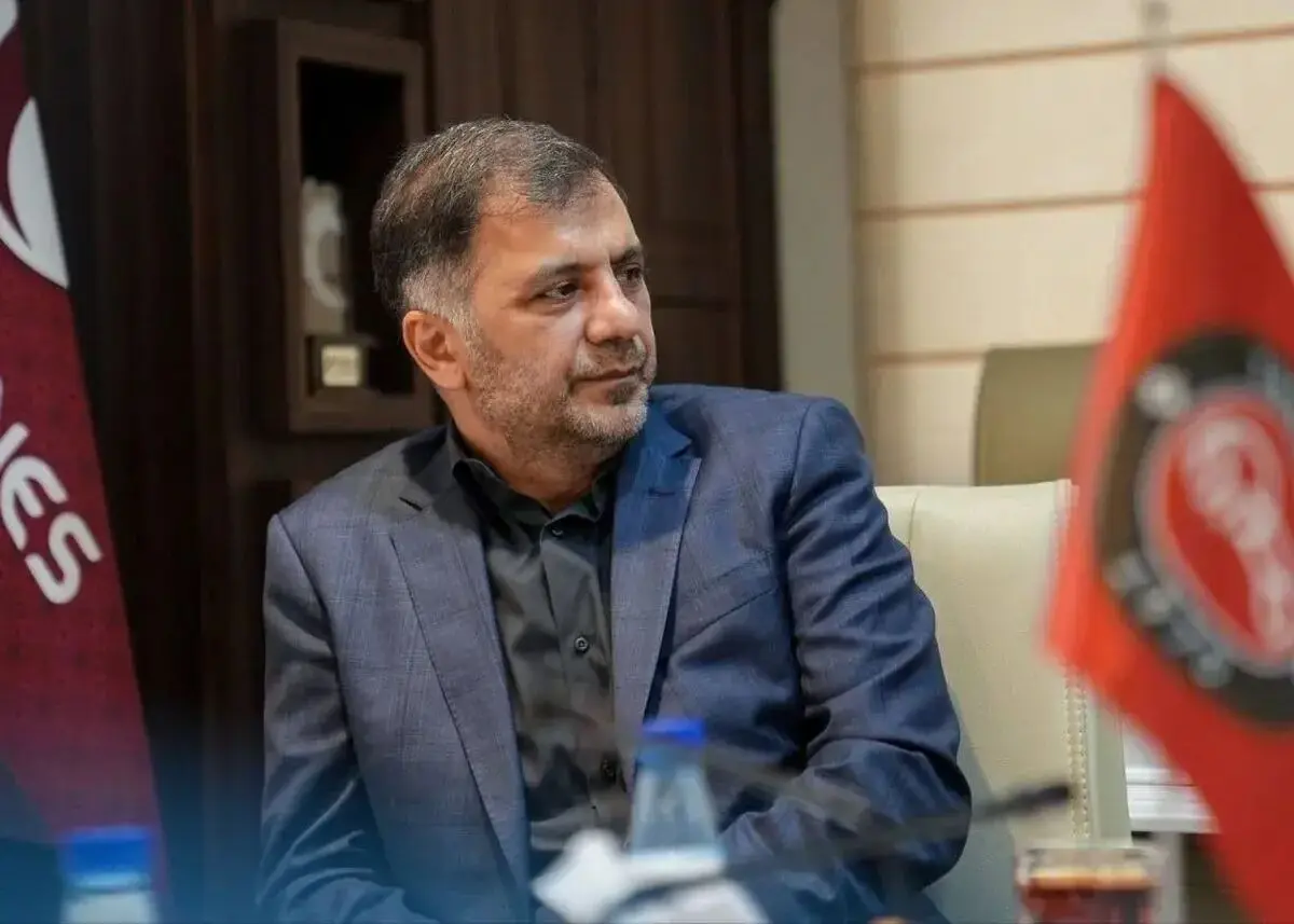 اعتراض حجت کریمی به بازی بدون تماشاگر تراکتور و پرسپولیس