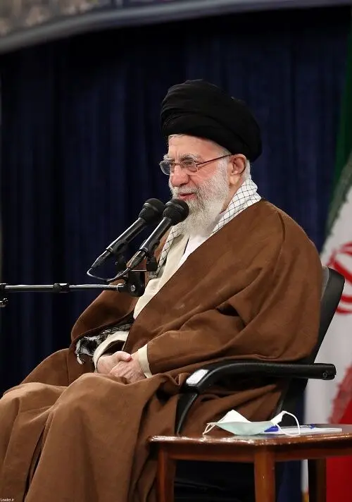 جمعی از کارگران با رهبر معظم انقلاب دیدار کردند/گزارش تصویری