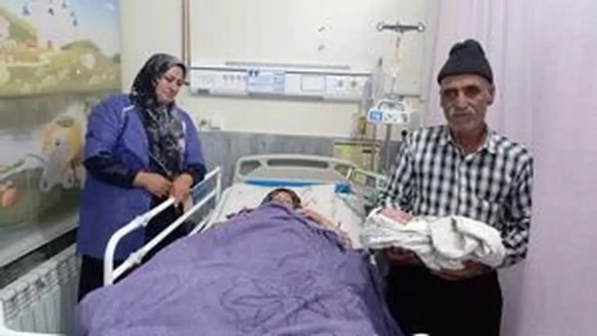 تولد یازدهمین فرزند پیرمرد ۷۱ ساله مراغهای