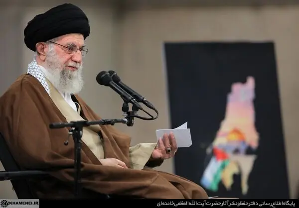 دیدار دست‌اندرکاران برگزاری کنگره ملی شهدای استان لرستان با رهبر معظم انقلاب/گزارش تصویری