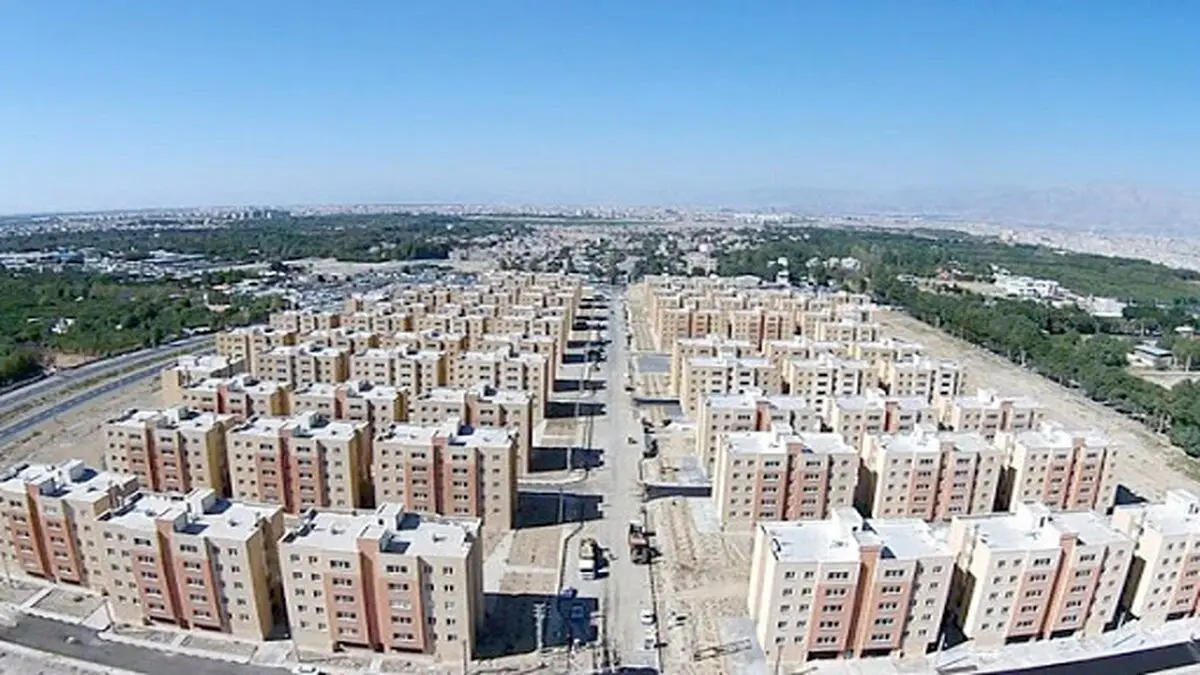 
 کارکنان دولت صاحبخانه می‌شوند
