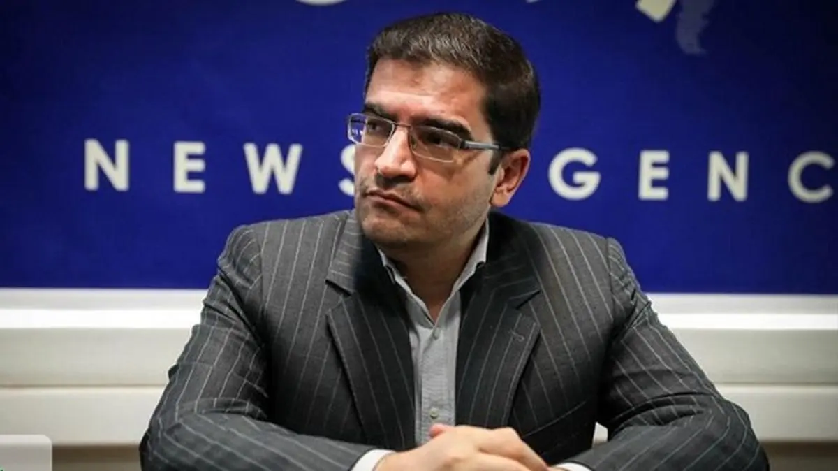 قاضی زاده هاشمی: از داخل اتاق نمیتوان کشور را اداره کرد
