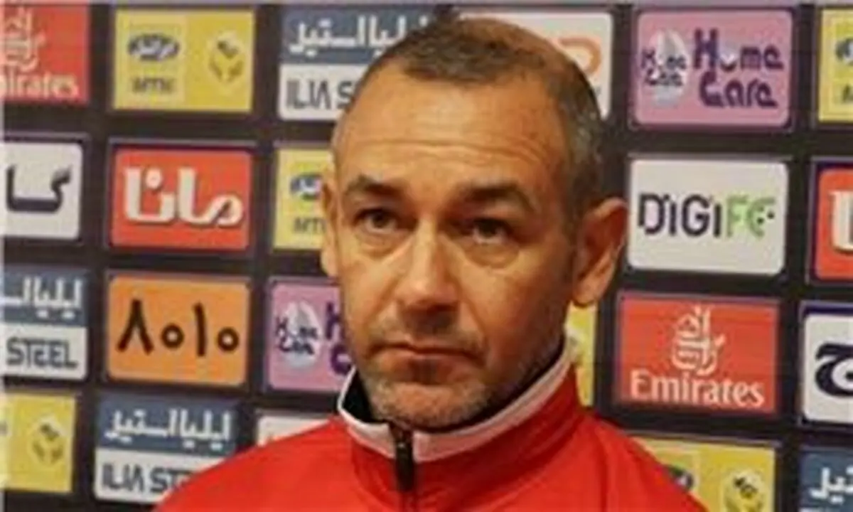 قلعه‌نویی نیامد