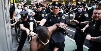 عدم پایبندی پلیس آمریکا به اساسی‌ترین استانداردهای حقوق بشر

