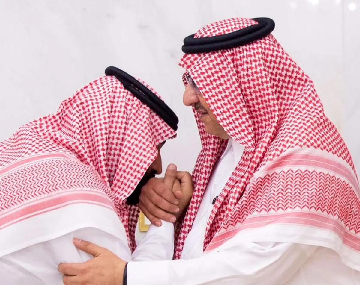دست بوسی محمد بن سلمان از ولیعهد سابق سعودی+فیلم