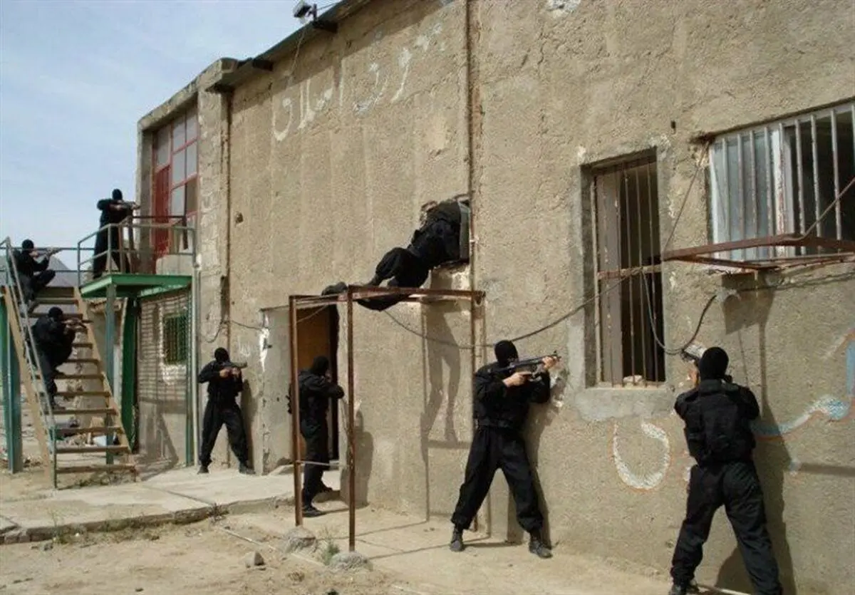 آموزش در کشور همسایه کشتار در ایران
