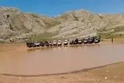چرخ خودروهایی که اثر ملی را زیر گرفتند