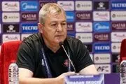 اسکوچیچ زیر سرم رفت