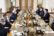 ظریف: راه حل فراگیر سیاسی را بهترین تضمین کننده صلح در افغانستان می‌دانیم