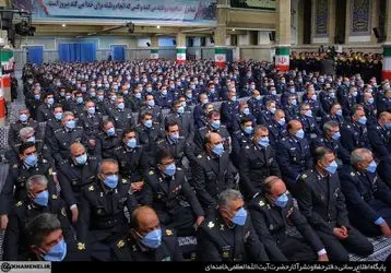 دیدار جمعی از فرماندهان نیروی هوایی و پدافند هوایی ارتش با رهبر انقلاب/گزارش تصویری