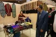 
تجلیل از تولیدکنندگان برتر کالاهای فرهنگی با حضور وزیر ارشاد
