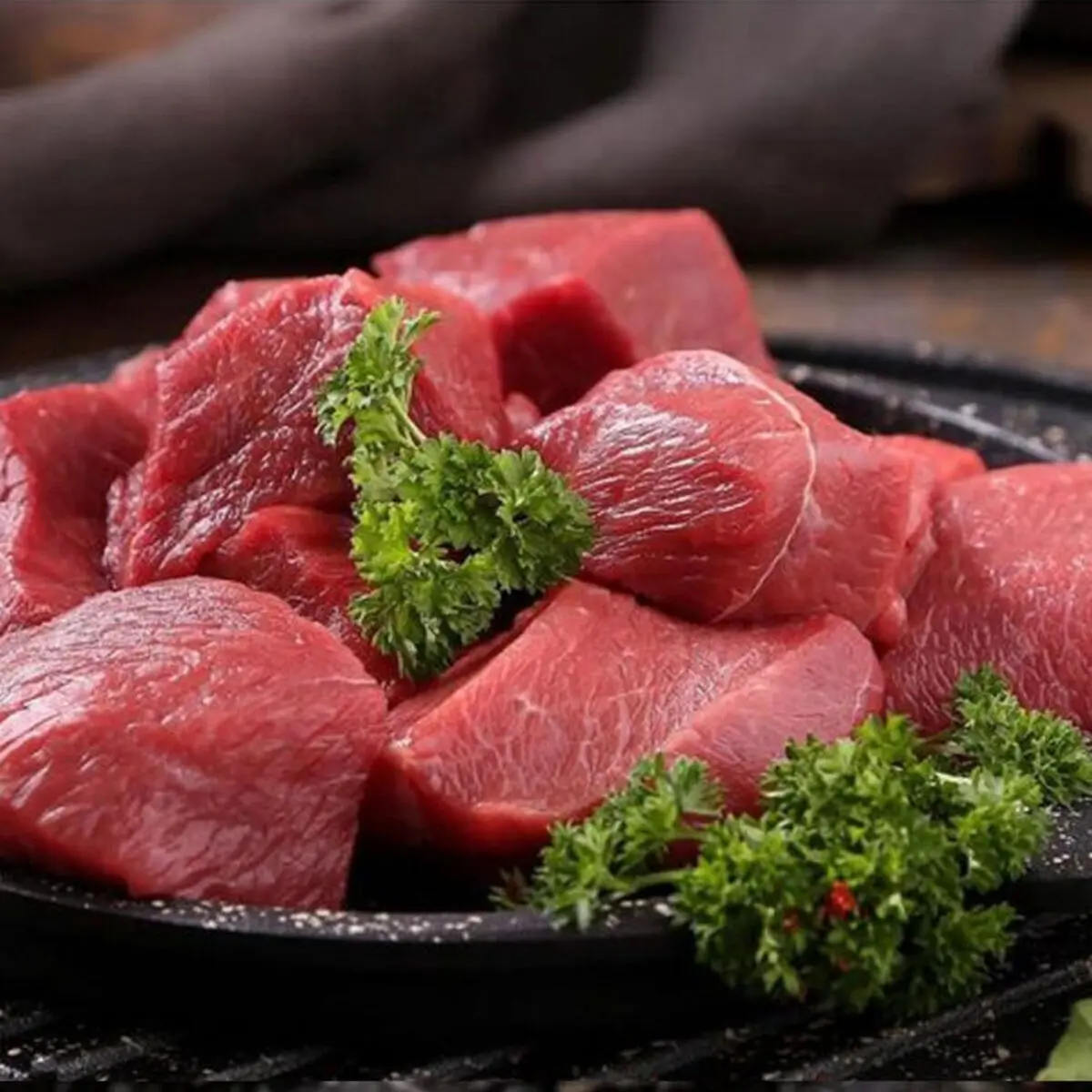 مصرف کم گوشت قرمز باعث چه خطراتی می‌شود؟! + اینفوگرافیک