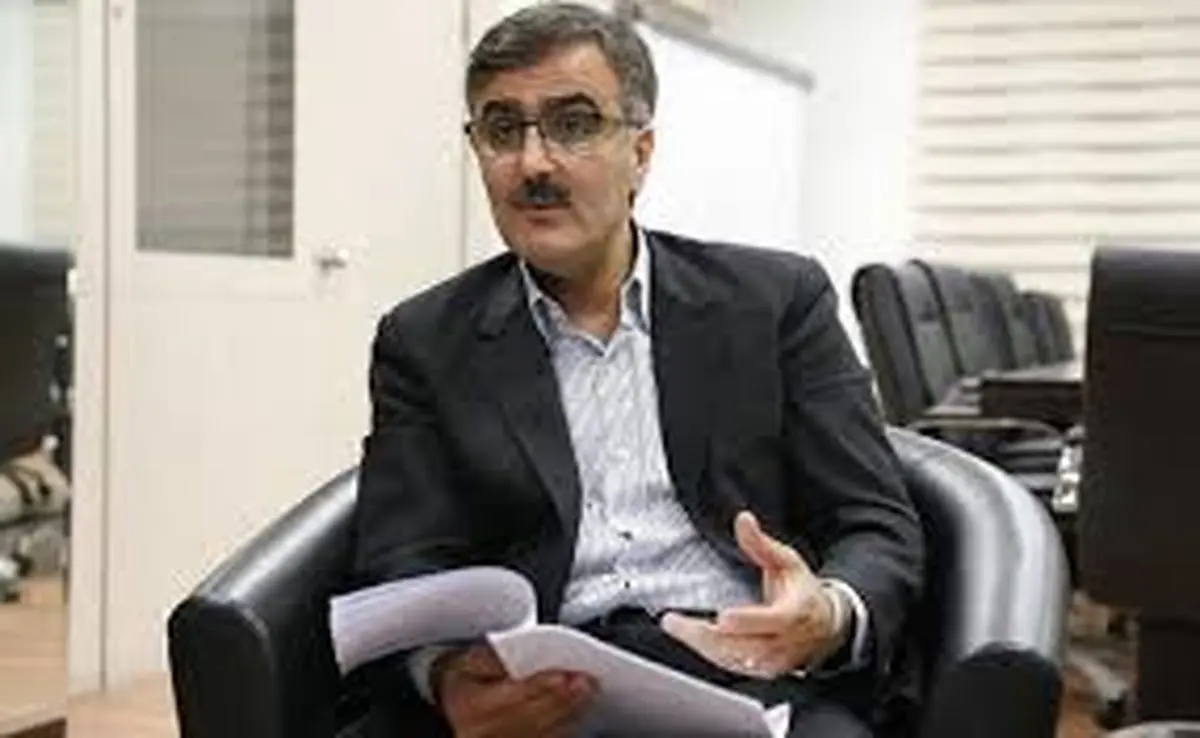 پیشبینی فرزین از قیمت دلار در سال ۱۴۰۴