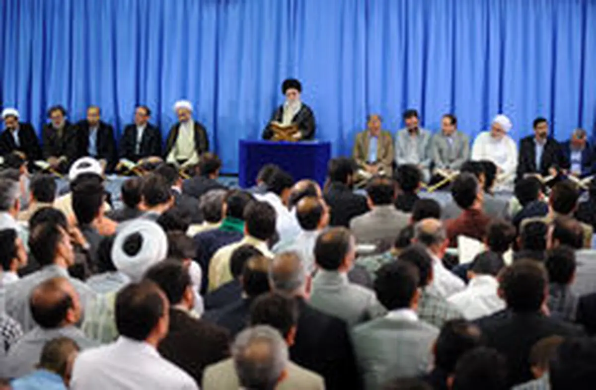 محفل نورانی انس با قرآن کریم در حضور رهبر معظم انقلاب اسلامی
