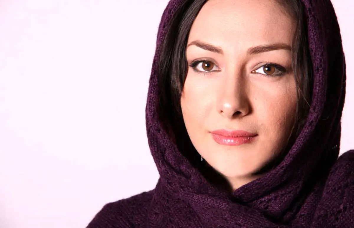 حضور خانم بازیگر در مدرسه کودکان کار/عکس