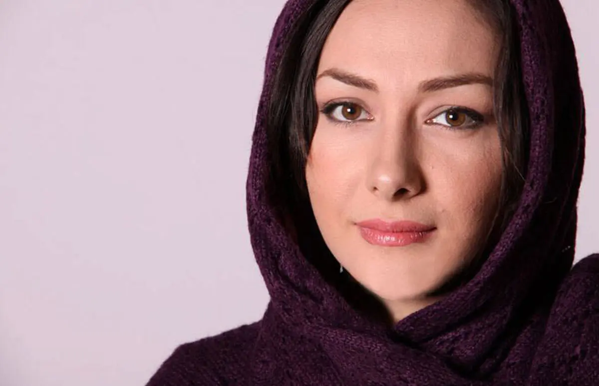 حضور خانم بازیگر در مدرسه کودکان کار/عکس