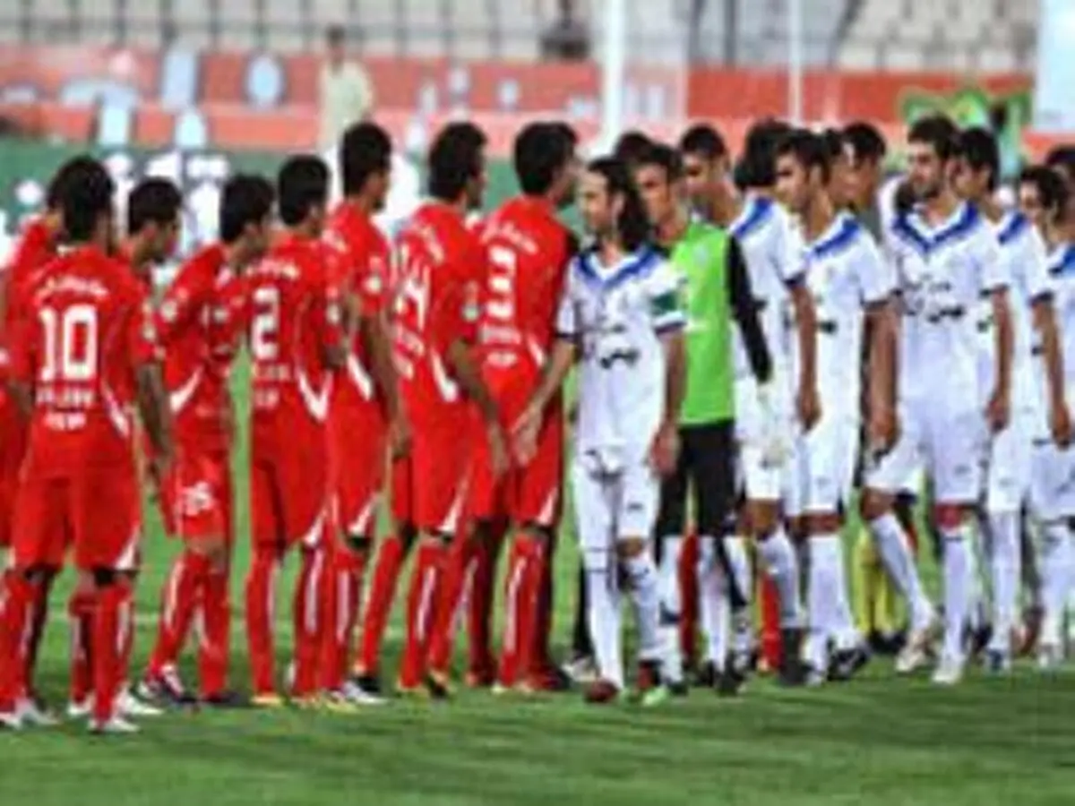 ملوان 1 ـ پرسپولیس 2 / پرسپولیس در انزلی 3 امتیاز کسب کرد