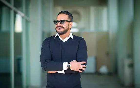 شبیه ترین عکس به حال این روزهای میلاد کی مرام