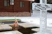 پوتین در آب یخ غسل تعمید کرد + فیلم