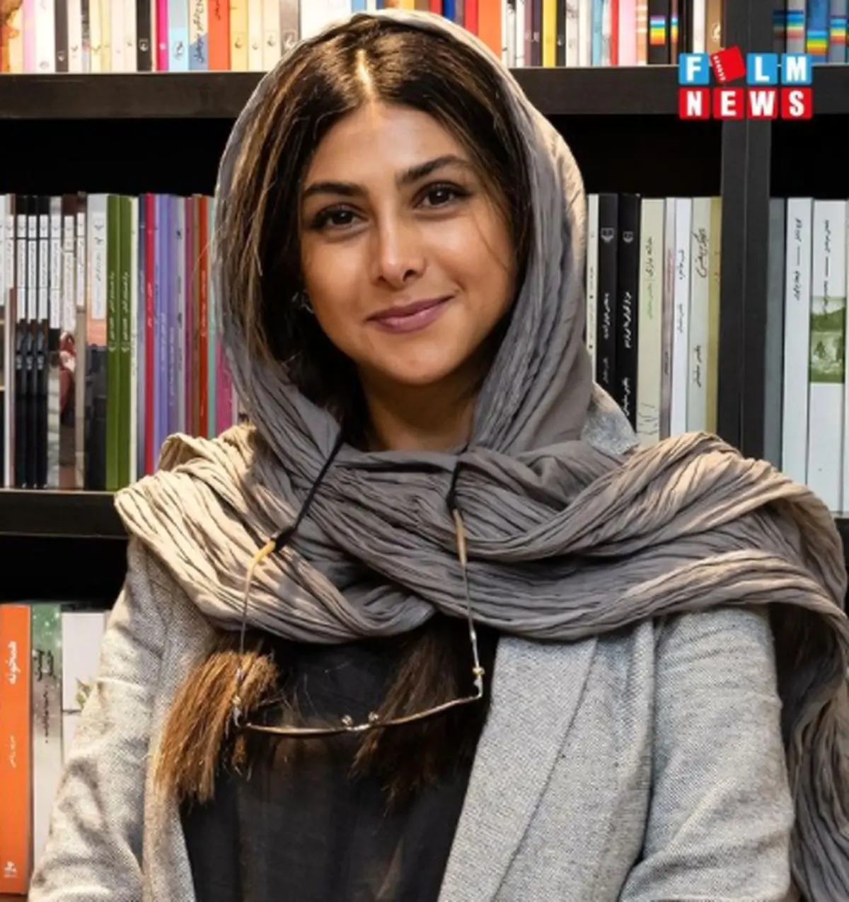 رمان «زندگی در پیشرو» با صدای آزاده صمدی
