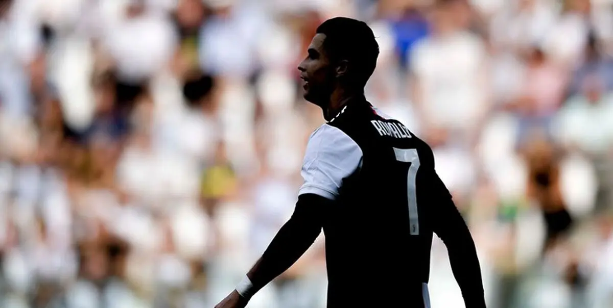 شیاطین سرخ به دنبال بازگرداندن رونالدو با دستمزد نجومی