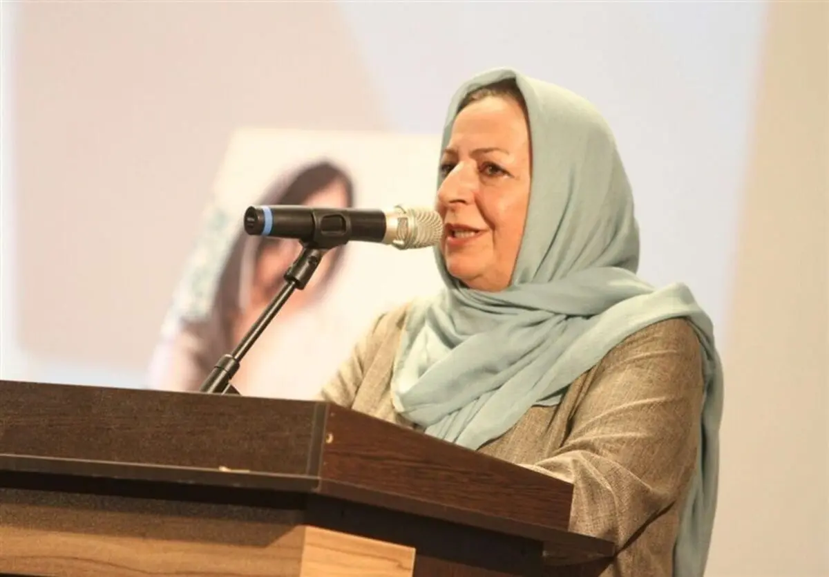 مرضیه برومند:  در عروسک گردانی باید مجموعه‌ای از هنرها انجام شود
