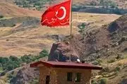 تصاویر برافراشته شدن پرچم ترکیه در خاک عراق!
