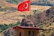 تصاویر برافراشته شدن پرچم ترکیه در خاک عراق!